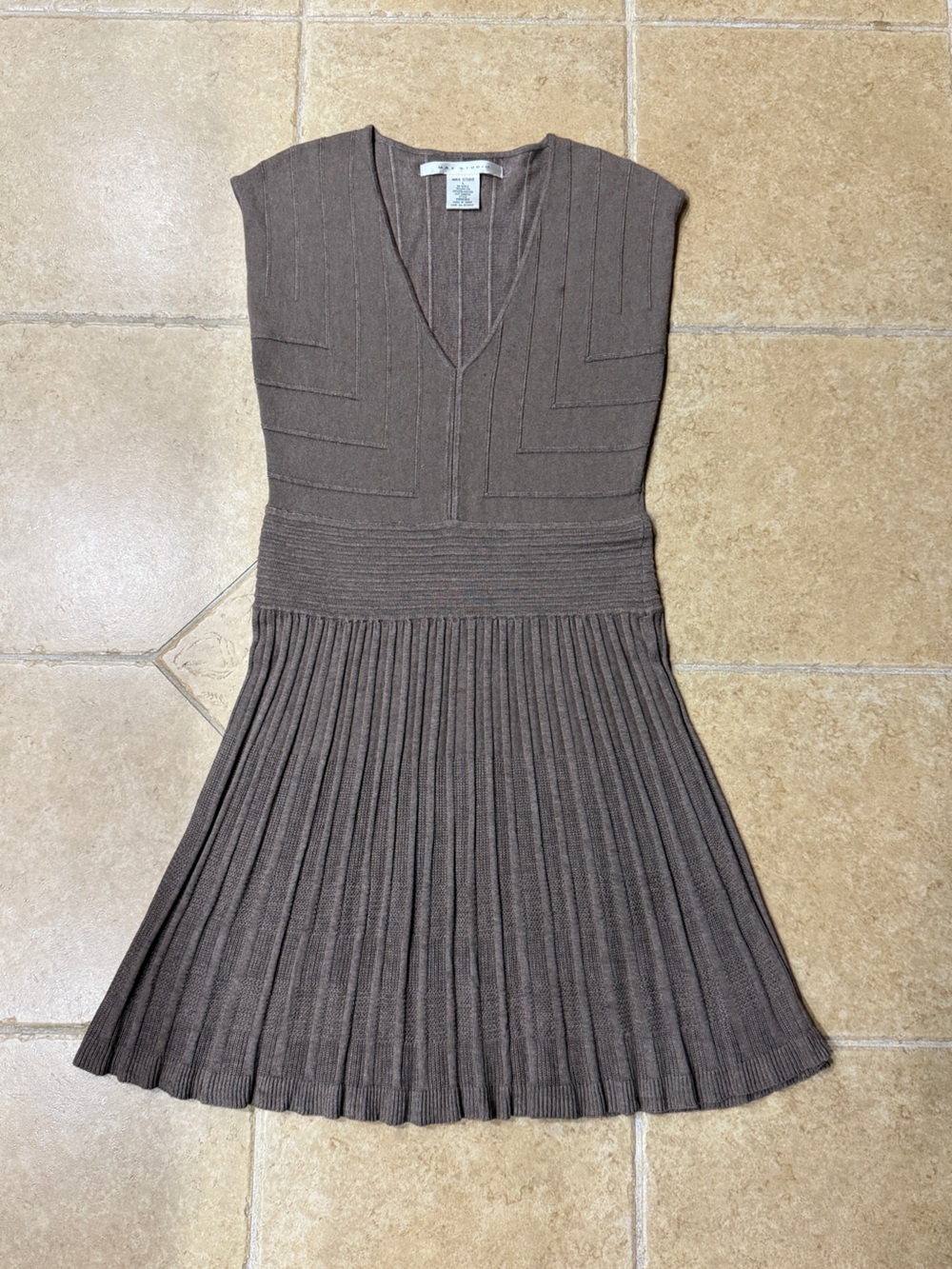 Max studio dress